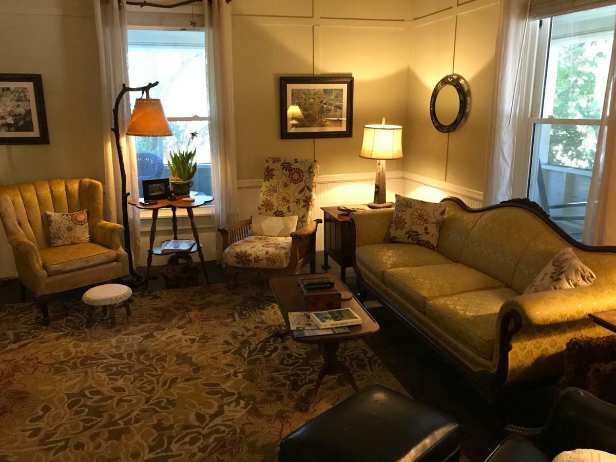 Magnolia House & Gardens B&B クローヴァー エクステリア 写真